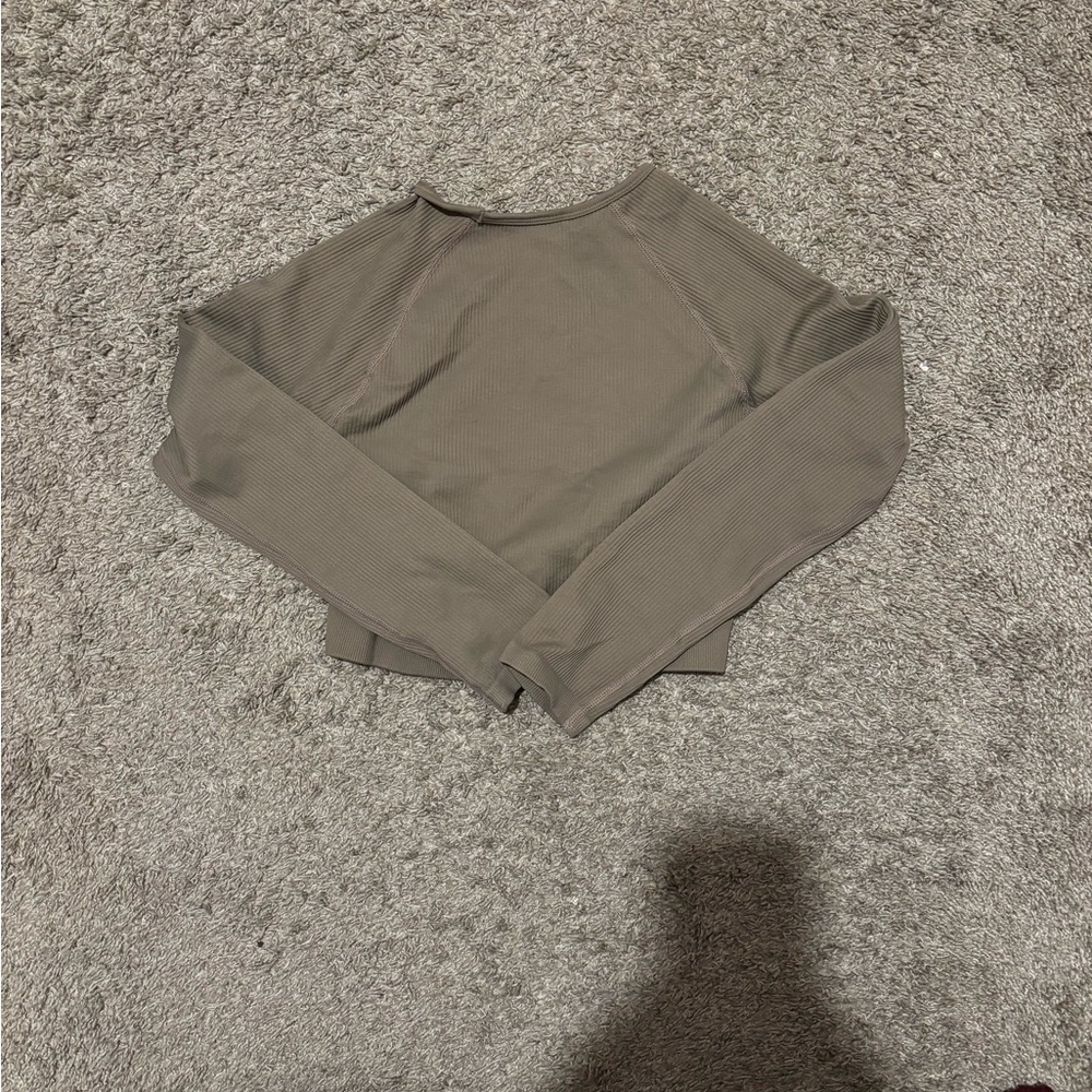 Long Sleeve Ribbed Top in Taupe